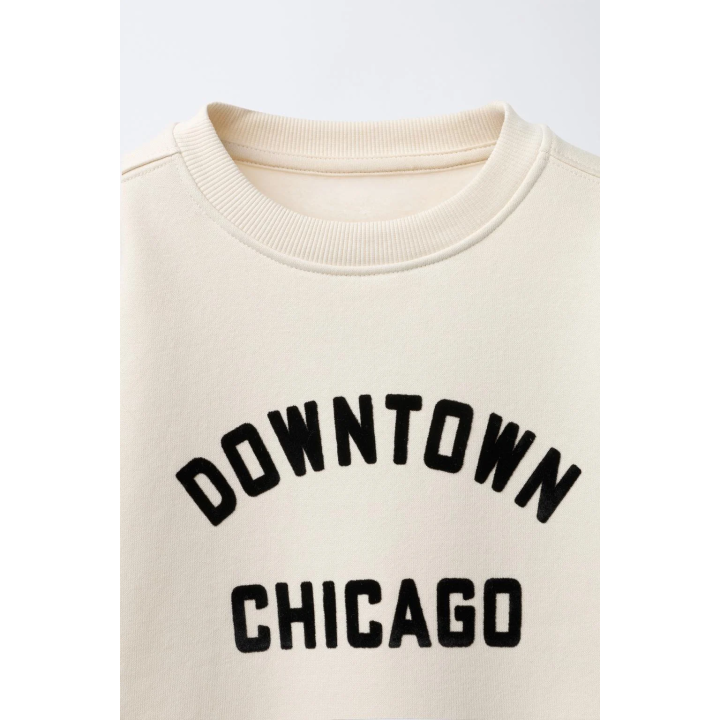 ТОЛСТОВКА С РЕЛЬЕФНОЙ НАДПИСЬЮ