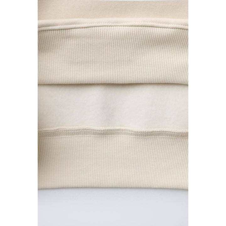 ТОЛСТОВКА С РЕЛЬЕФНОЙ НАДПИСЬЮ