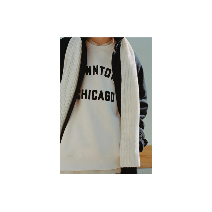 ТОЛСТОВКА С РЕЛЬЕФНОЙ НАДПИСЬЮ