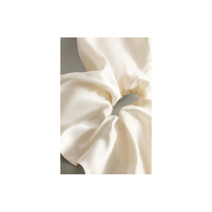 SQUARE MULBERRY SILK SCRUNCHIE