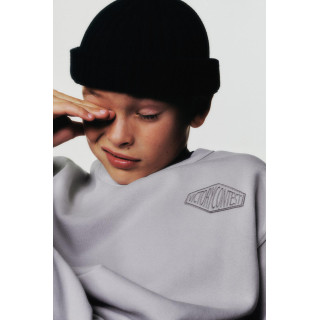 КОМПЛЕКТ ИЗ ТОЛСТОВКИ И ДЖОГГЕРОВ С ТЕКСТОВЫМ ПАТЧЕМ