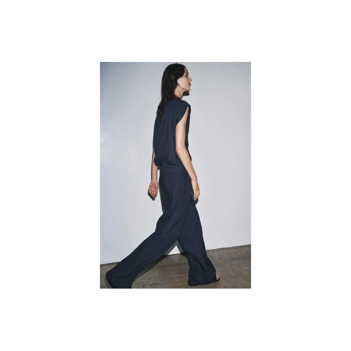 ТОП ИЗ ЛЬНЯНОЙ ТКАНИ С ЗАВЯЗКАМИ — ZW COLLECTION