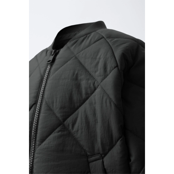 СТЕГАНЫЙ БОМБЕР С ВОДООТТАЛКИВАЮЩИМ ЭФФЕКТОМ