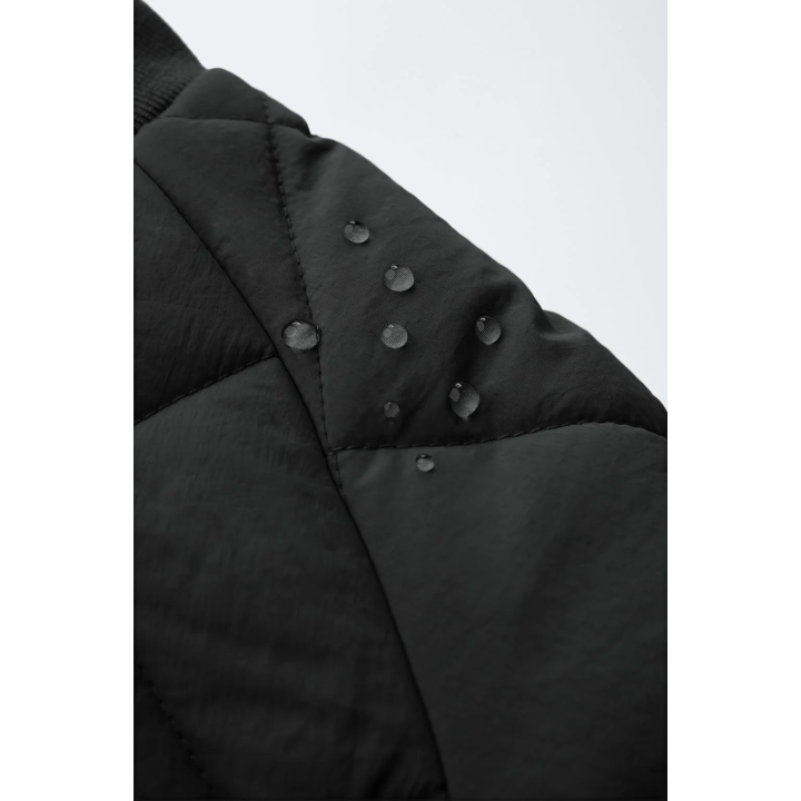 СТЕГАНЫЙ БОМБЕР С ВОДООТТАЛКИВАЮЩИМ ЭФФЕКТОМ