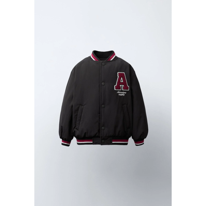 БОМБЕР С ПОДКЛАДКОЙ ИЗ ИСКУССТВЕННОЙ ОВЧИНЫ С НАШИВКОЙ