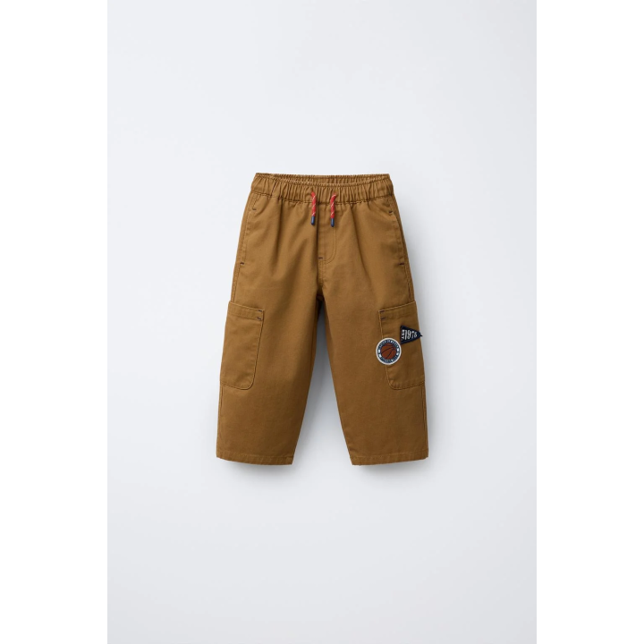 БРЮКИ КАРГО С НАШИВКАМИ