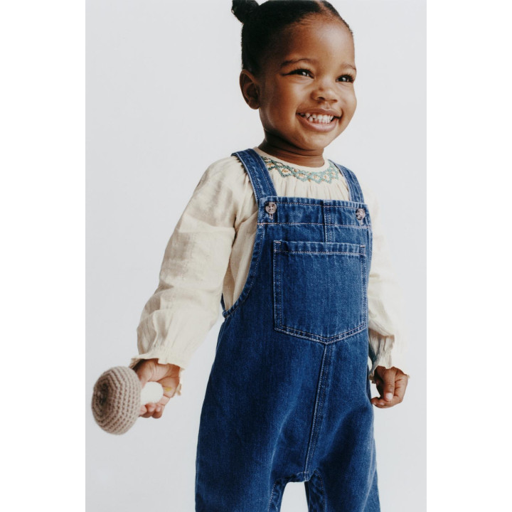 ДЛИННЫЙ ДЖИНСОВЫЙ КОМБИНЕЗОН