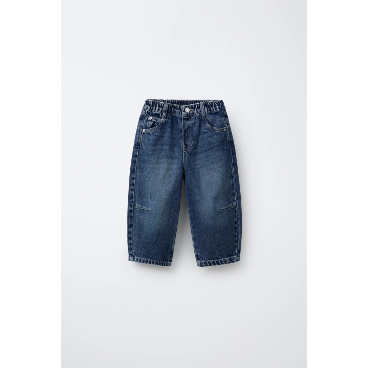 Джинсы с защипами на пуговицах