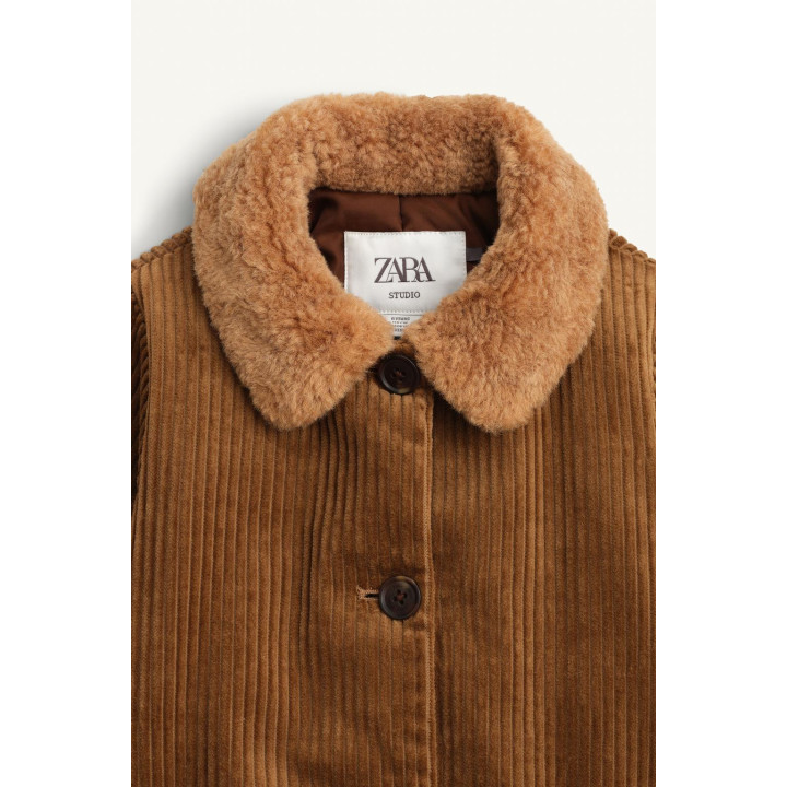 Пальто из вельвета с отложным воротником питер пэн из искусственного меха лимитированной коллекции