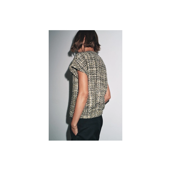 ЖИЛЕТ ИЗ РЕЛЬЕФНОЙ ТКАНИ С ПУГОВИЦАМИ — ZW COLLECTION