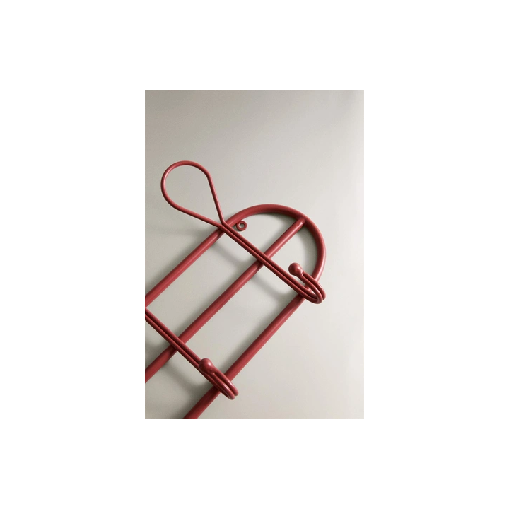 CHILDREN'S IRON CLOTHES RACK