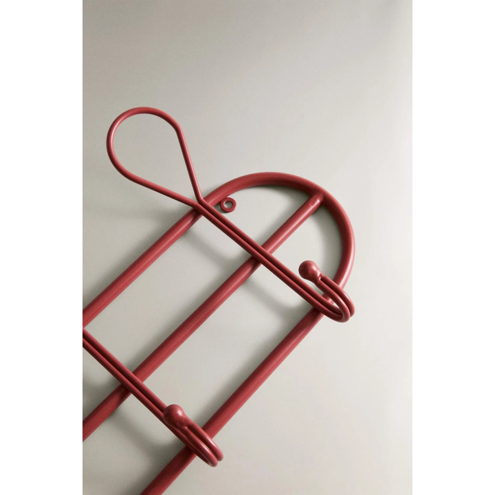 CHILDREN'S IRON CLOTHES RACK