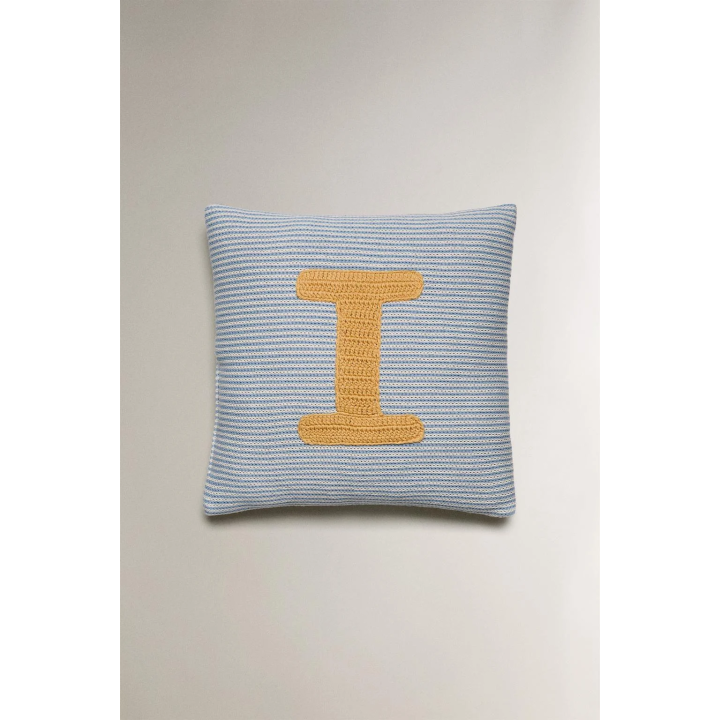 CHILDREN'S EMBROIDERED LETTER I CUSHION