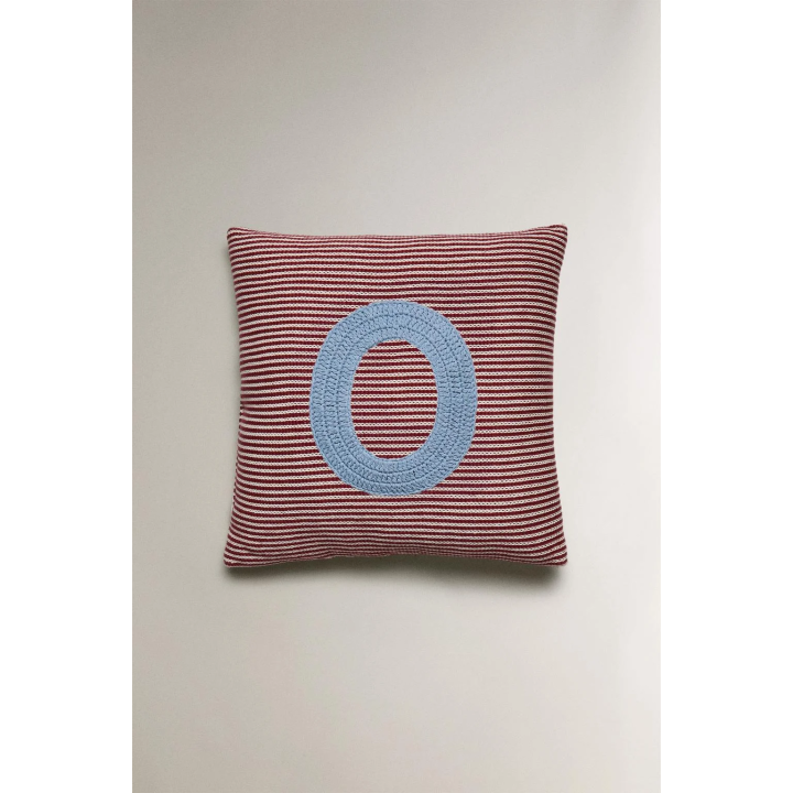 CHILDREN'S EMBROIDERED LETTER O CUSHION