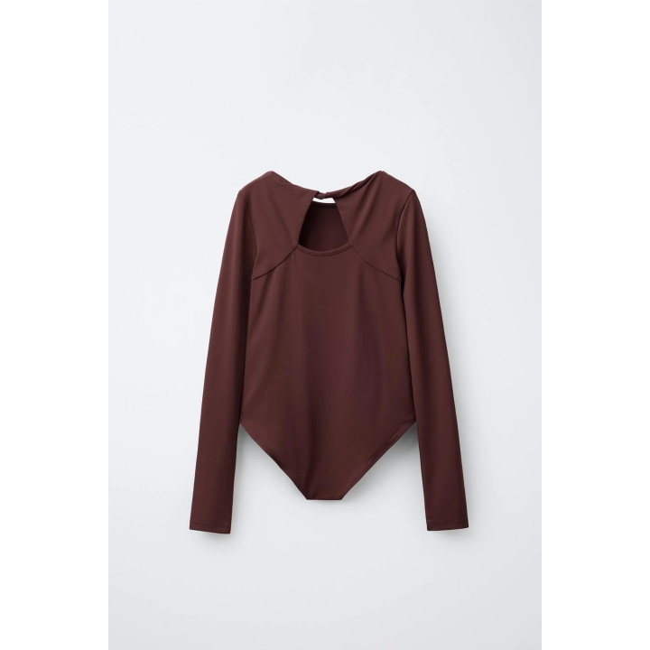 БОДИ ИЗ ПОЛИАМИДА С ВЫРЕЗАМИ