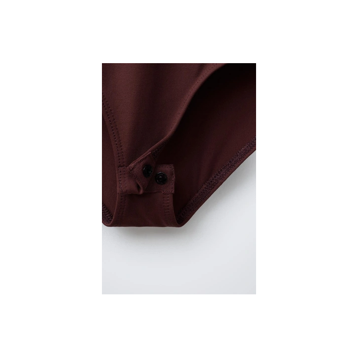 БОДИ ИЗ ПОЛИАМИДА С ВЫРЕЗАМИ