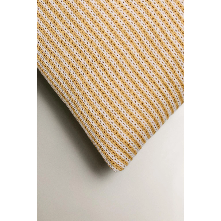 CHILDREN'S EMBROIDERED LETTER T CUSHION