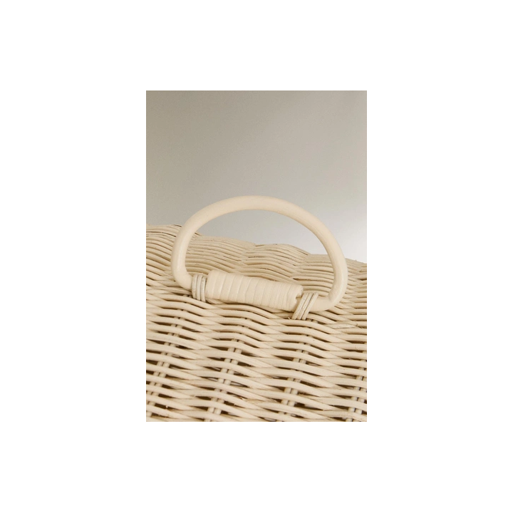 CHILDREN’S RATTAN BASKET WITH LID