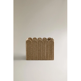 LARGE SCALLOPED BASKET