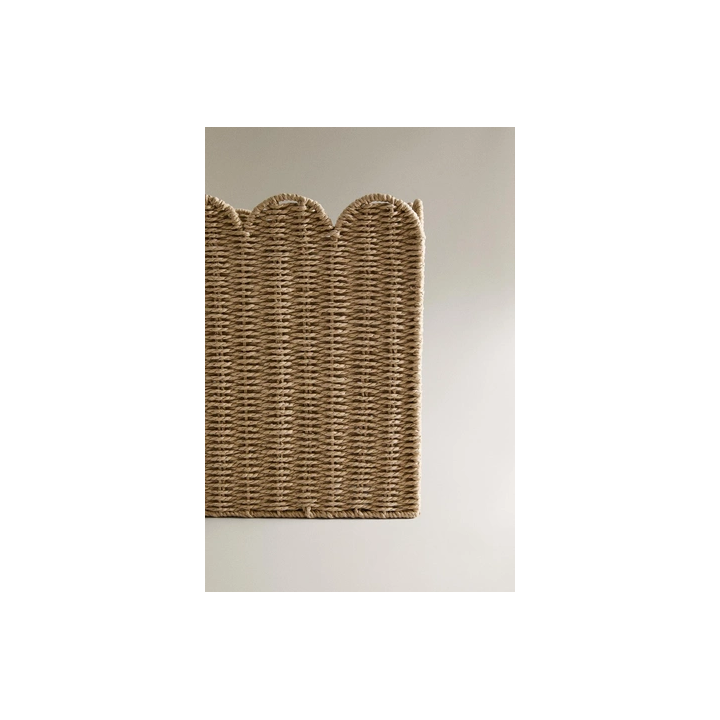 LARGE SCALLOPED BASKET