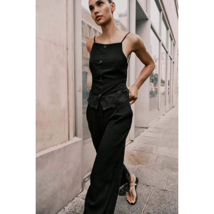 ТОП С ВЫШИВКОЙ И ОТКРЫТОЙ СПИНОЙ