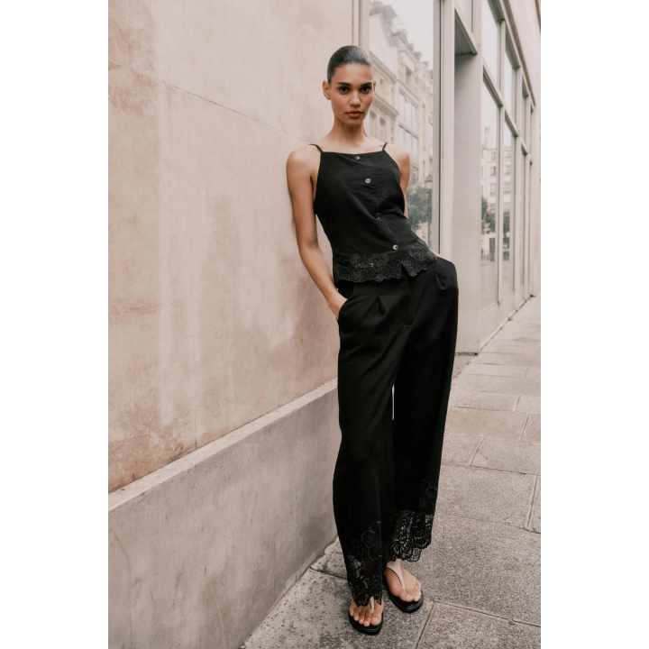 ТОП С ВЫШИВКОЙ И ОТКРЫТОЙ СПИНОЙ