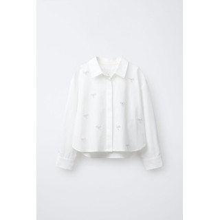 УКОРОЧЕННАЯ РУБАШКА С БАНТИКАМИ И СТРАЗАМИ