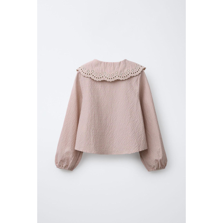 РУБАШКА С БОЛЬШИМ ОТЛОЖНЫМ ВОРОТНИКОМ И ВЫШИВКОЙ