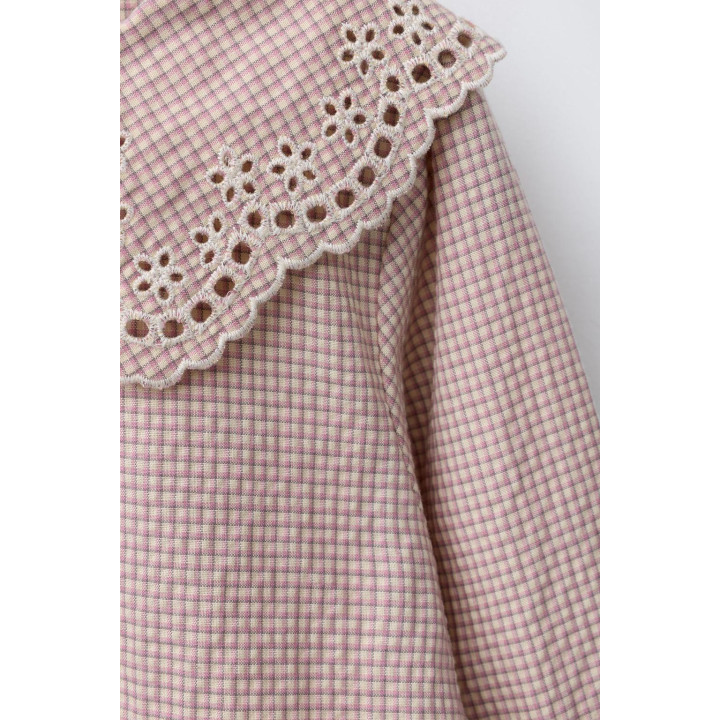 РУБАШКА С БОЛЬШИМ ОТЛОЖНЫМ ВОРОТНИКОМ И ВЫШИВКОЙ