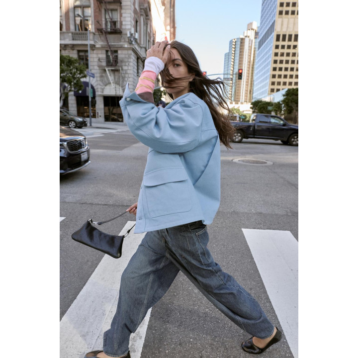 СТЕГАНАЯ КУРТКА С КОМБИНИРОВАННЫМ ВОРОТНИКОМ