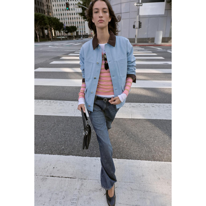 СТЕГАНАЯ КУРТКА С КОМБИНИРОВАННЫМ ВОРОТНИКОМ