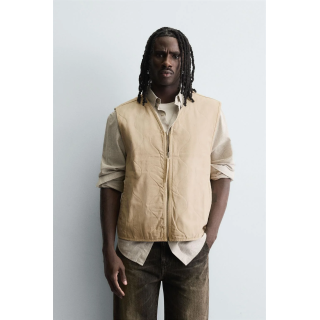 Жилет с вышитыми швами и обработкой под старину