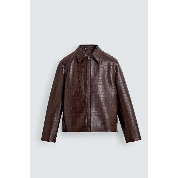 КУРТКА ИЗ ИСКУССТВЕННОЙ КОЖИ С ТИСНЕНИЕМ