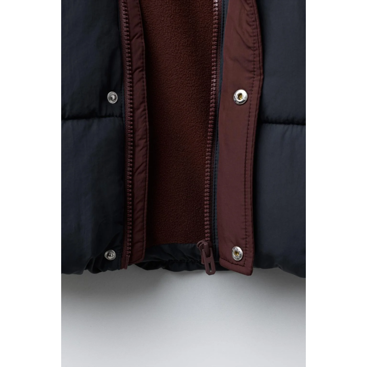 СТЕГАНЫЙ ФЛИСОВЫЙ ПУХОВИК В СТИЛЕ КОЛОР-БЛОК WATER REPELLENT