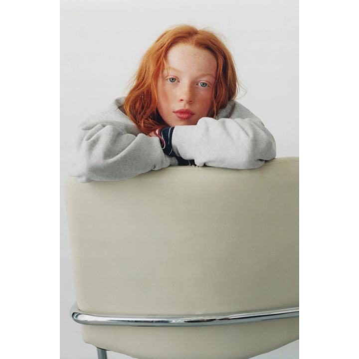 ТОЛСТОВКА С РЕЛЬЕФНОЙ НАДПИСЬЮ