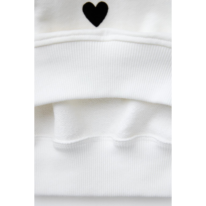 ТОЛСТОВКА С РЕЛЬЕФНОЙ НАДПИСЬЮ