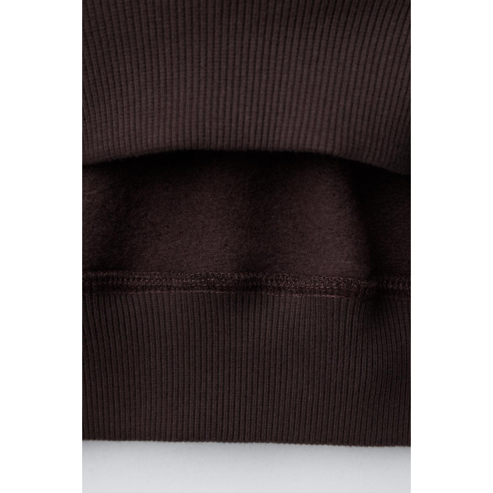 ТОЛСТОВКА С РЕЛЬЕФНОЙ НАДПИСЬЮ