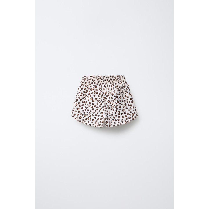 КОМПЛЕКТ ИЗ УКОРОЧЕННОЙ ФУТБОЛКИ И ШОРТ С ПРИНТОМ