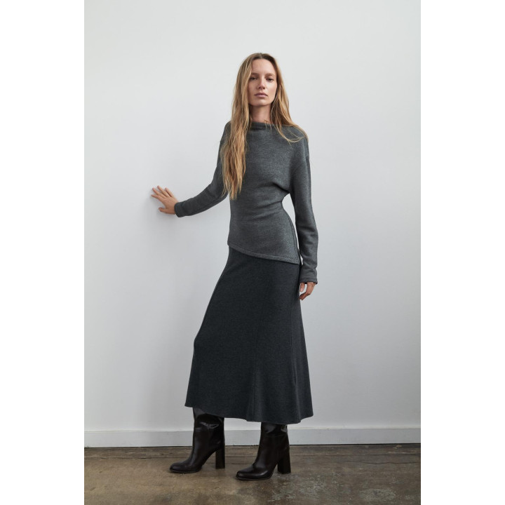 КОМБИНИРОВАННОЕ ПЛАТЬЕ ИЗ МЯГКОЙ ТКАНИ