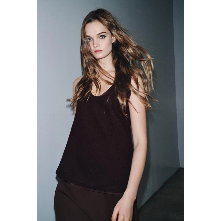 Мягкий топ без рукавов