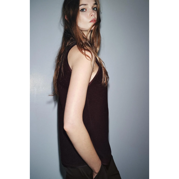 Мягкий топ без рукавов