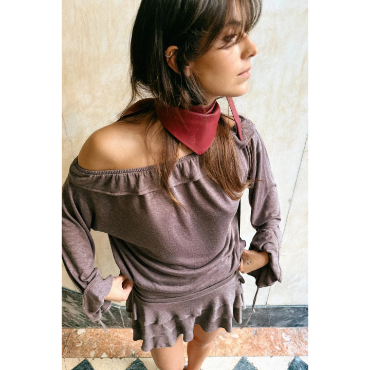 МЯГКИЙ ТОП С ВОЛАНАМИ