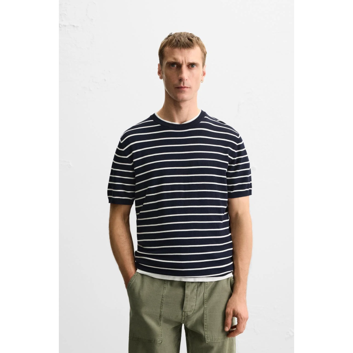 Вязаная футболка из вискозного микса