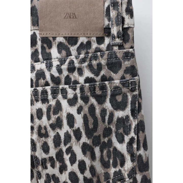 ДЖИНСОВЫЕ БРЮКИ WIDE LEG С АНИМАЛИСТИЧЕСКИМ ПРИНТОМ