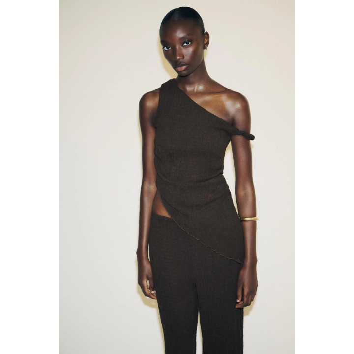 ТОП АСИММЕТРИЧНОГО КРОЯ С ТЕКСТУРОЙ