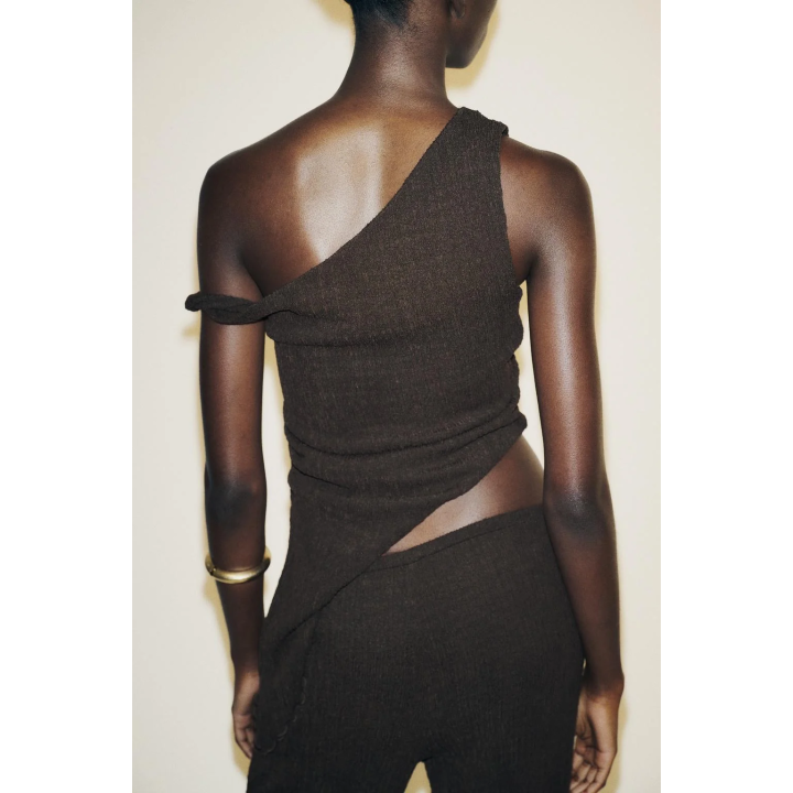 ТОП АСИММЕТРИЧНОГО КРОЯ С ТЕКСТУРОЙ