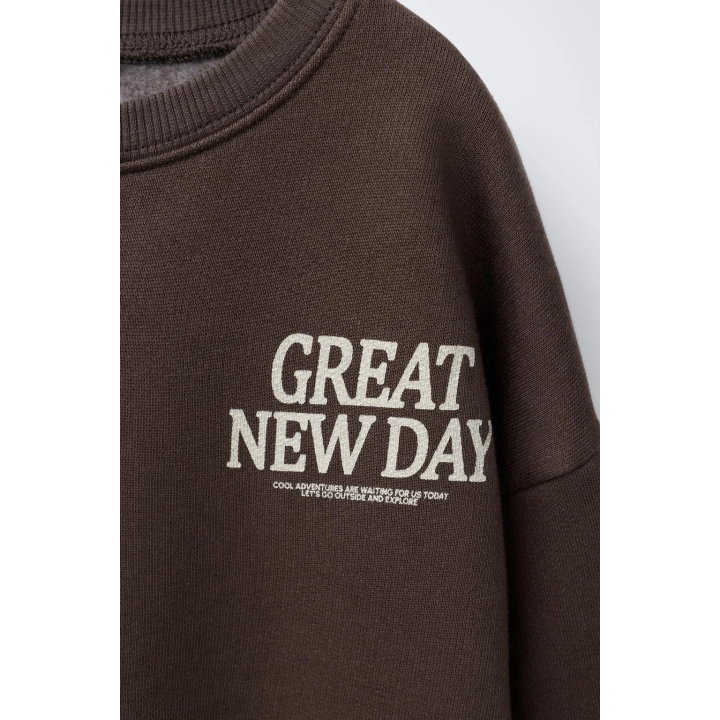 Набор кофты и брюк с принтом для занятий спортом