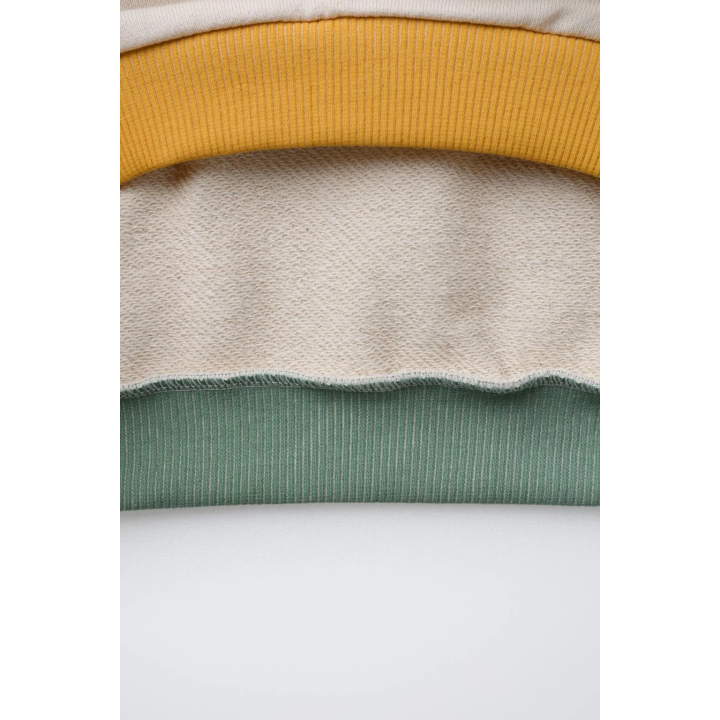 ТОЛСТОВКА С ВЫШИТОЙ НАДПИСЬЮ И КОНТРАСТНОЙ ОТДЕЛКОЙ В РУБЧИК