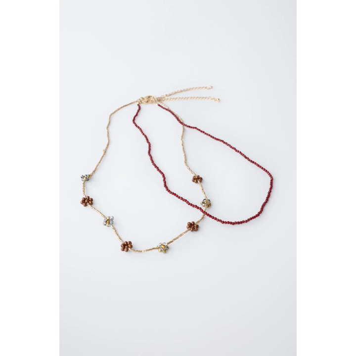 НАБОР ИЗ ДВУХ ОЖЕРЕЛИЙ С БУСИНАМИ И ЦВЕТАМИ