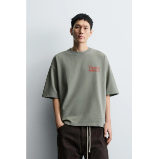 ТОЛСТОВКА С ЭФФЕКТОМ ПОТЕРТОСТИ И НАДПИСЯМИ